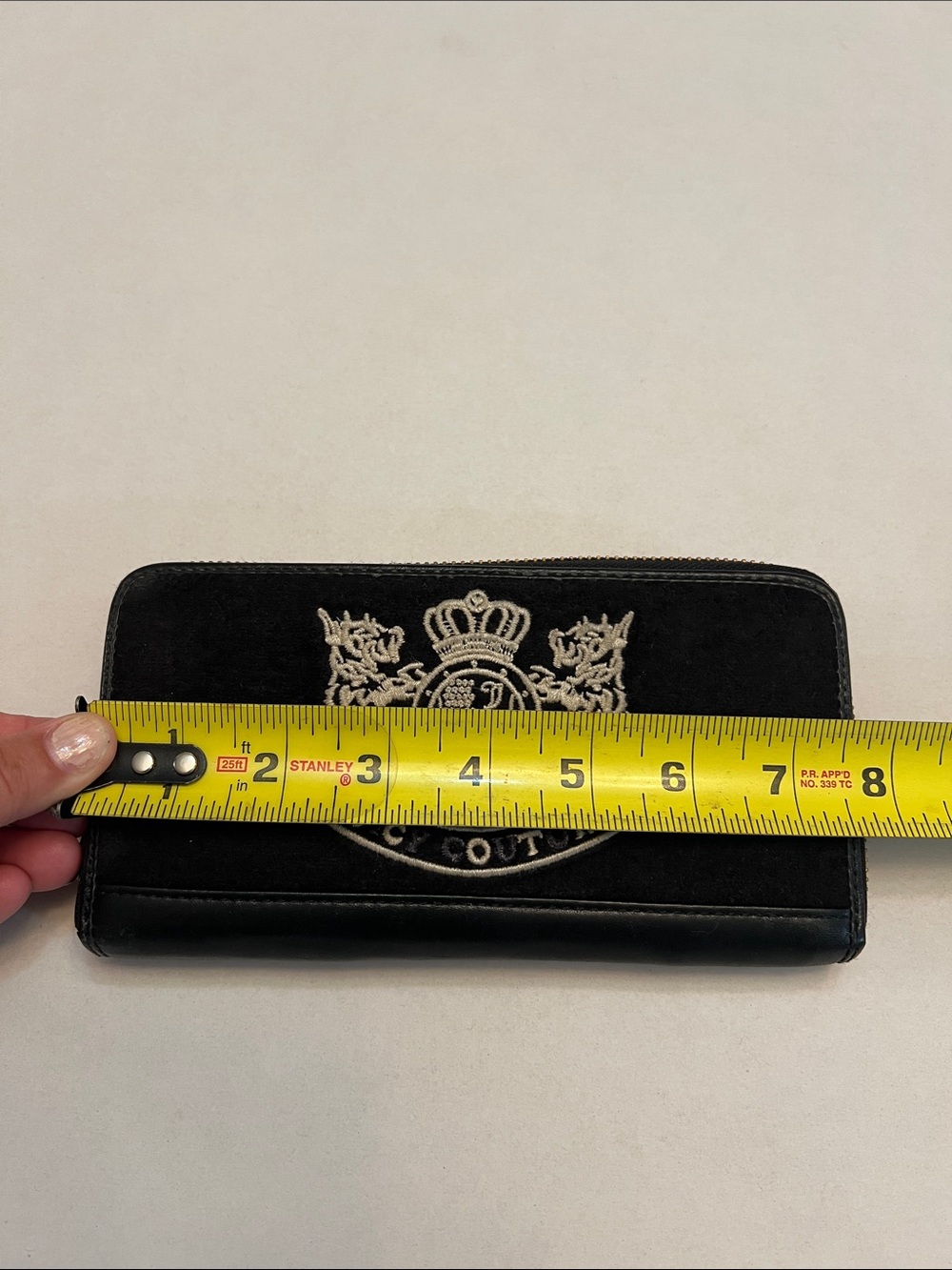 JUICY COUTURE BLACK LEATHER & VELVET SCOTTIE DOG ZIP AROUND WALLET - Picture 14 of 16